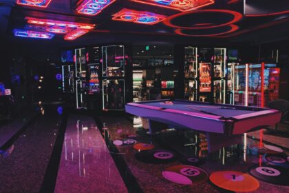 night life image - time to travel