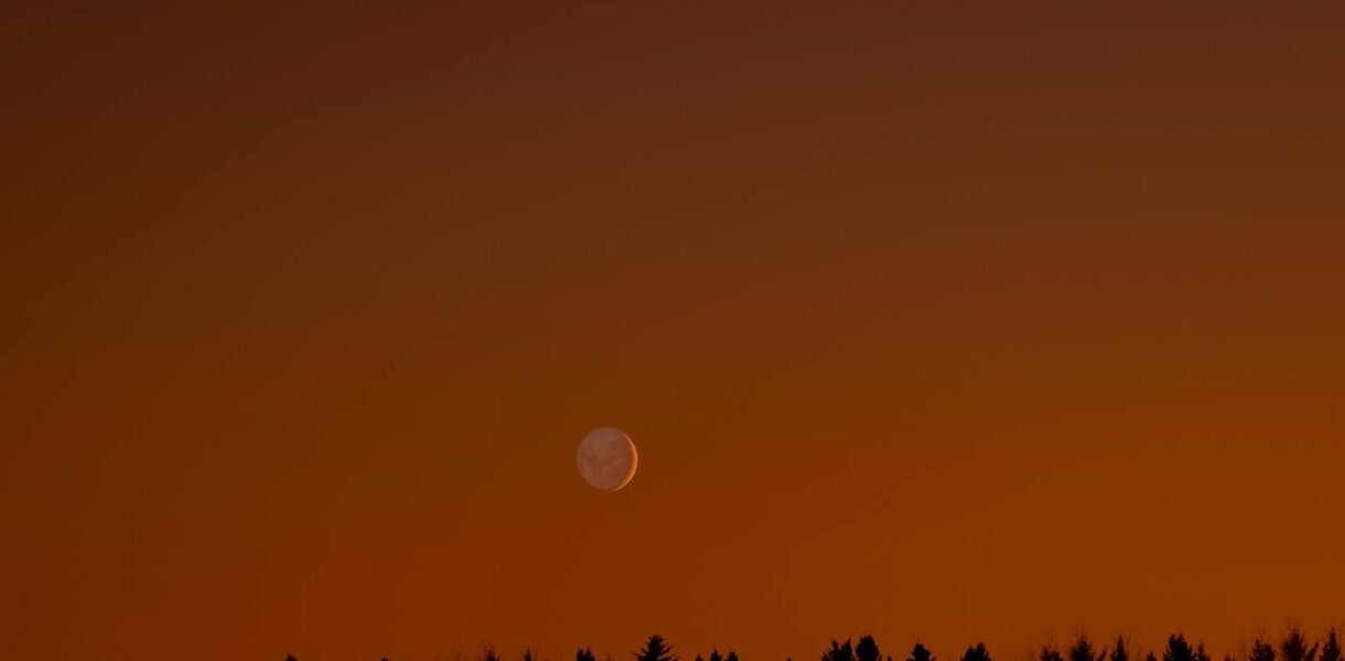 blood moon image time to travel