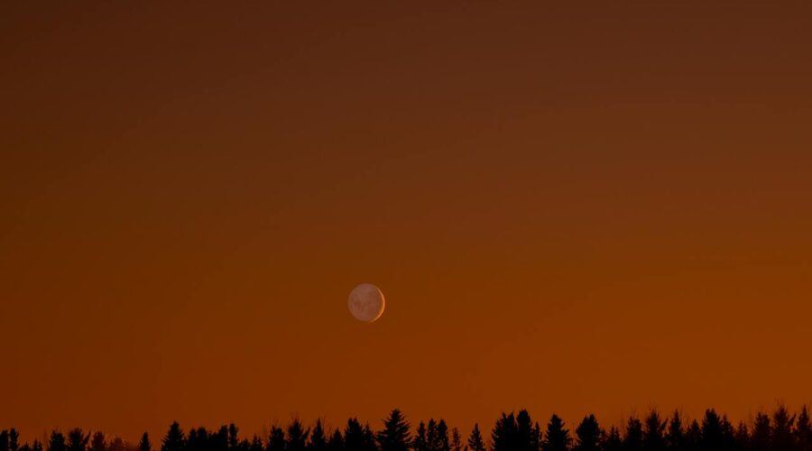 blood moon image time to travel