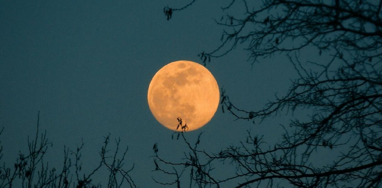 lodwar blood moon image time to travel